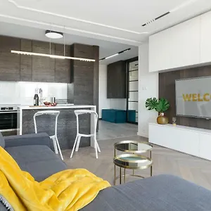  Apartament Perfectely Located With Free Parking Polska