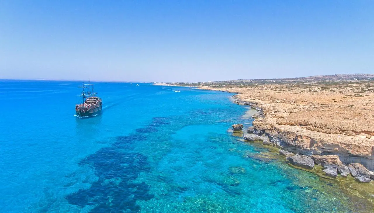 Vrissiana Boutique Beach Hotel Protaras 4*,